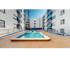 Bonito y cuidado apartamento en edificio residencial de primera línea de playa