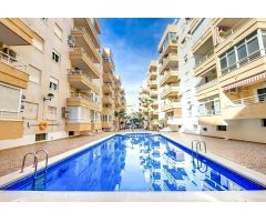 Apartamento en la Playa del Cura con piscina