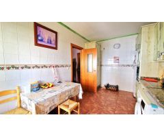 Piso en Venta en Cómpeta, Málaga