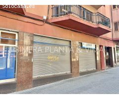 Con escaparates en carrer Isern !!!