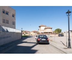 Parcela en esquina en Ogíjares