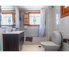 Encantadora Casa Independiente en La Zubia