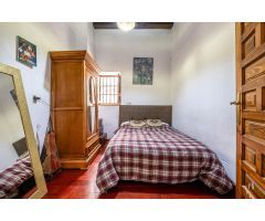 PISO EN PASEO DE LOS TRISTES- GRANADA