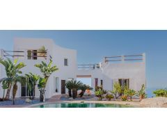 Villa en Monte de los Almendros, Salobreña.