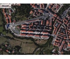 Garaje con trastero en Venta