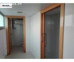 Excelente local comercial, acondicionado, en Mungia