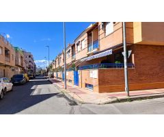 VENTA PISO 4 DORMITORIOS ZARANDONA
