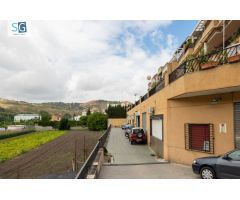 Local de 181m2 (realmente son dos locales de 97m2 y 84m2) junto a la avenida principal de Cenes de l