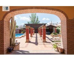 Casa en Venta en La Zubia, Granada