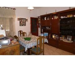 Casa Reformada de 2 plantas con Garajes en Albacete lista para entrar a vivir