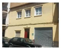 Casa Reformada de 2 plantas con Garajes en Albacete lista para entrar a vivir
