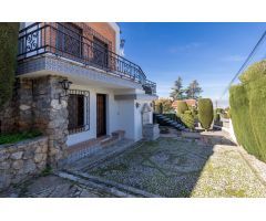 Venta de chalet (tipo Villa) en Monachil (Zona Colinas Bermejas)