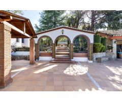 Venta de chalet (tipo Villa) en Monachil (Zona Colinas Bermejas)