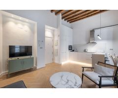 Exclusivo piso con reforma de diseño en el corazón de Granada