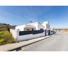 Villa de Diseño en Cañadas del Parque