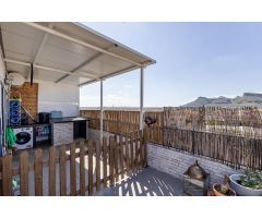 PRECIOSO ÁTICO CON TERRAZA DE 50 METROS Y VISTAS DESPEJADAS EN ALBOLOTE