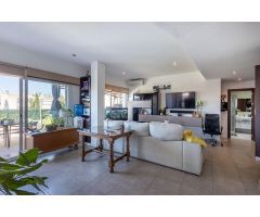 PRECIOSO ÁTICO CON TERRAZA DE 50 METROS Y VISTAS DESPEJADAS EN ALBOLOTE