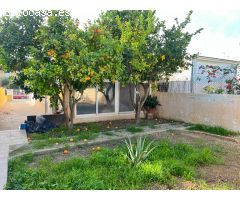 CASA ADOSADA EN VENTA