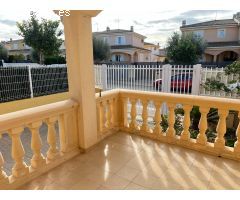 CASA ADOSADA EN VENTA