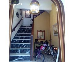 CASA EN CASCO HISTÓRICO.