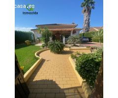 IMPRESIONANTE CHALET EN URB. LA PERLA
