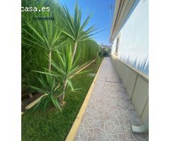 IMPRESIONANTE CHALET EN URB. LA PERLA