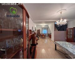 preciosa casa con piscina