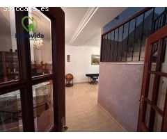 preciosa casa con piscina