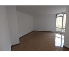 Piso en Venta en Girona, Girona