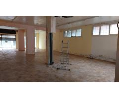 Local comercial en Venta en Salto, Girona