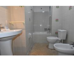 Piso en Venta en Girona, Girona
