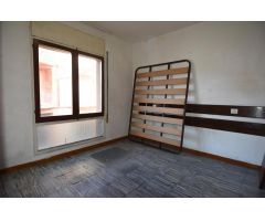 Piso en Venta en Salto, Girona