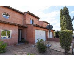 Chalet en Alquiler en Girona, Girona