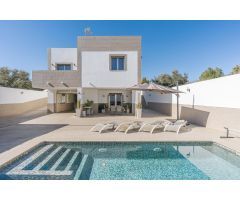 Chalet en Venta en Atarfe, Granada