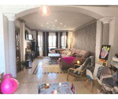 PRECIOSA CASA CON PISCINA PROPIA EN ELCENTRO DE CULLAR VEGA!!!