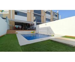 CHALET ADOSADO EN VENTA ZONA BOVERALS! PISCINA PROPIA GARAJE CERRADO!
