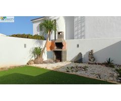 CHALET ADOSADO EN VENTA ZONA BOVERALS! PISCINA PROPIA GARAJE CERRADO!