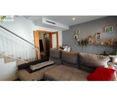 CHALET ADOSADO EN VENTA ZONA BOVERALS! PISCINA PROPIA GARAJE CERRADO!