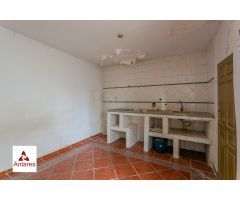 Casa en Venta en La Granada, Granada