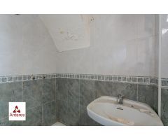 Casa en Venta en La Granada, Granada