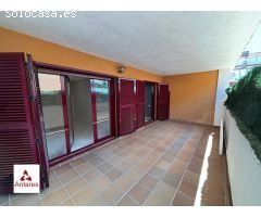 ARMILLA-JUNTO PARADA DE METRO. 3DORMITORIOS,2 BAÑOS, GARAJE,TRASTERO Y PISCINA.