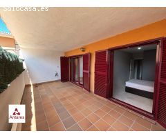 ARMILLA-JUNTO PARADA DE METRO. 3DORMITORIOS,2 BAÑOS, GARAJE,TRASTERO Y PISCINA.