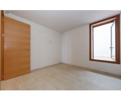 Venta de dúplex con 4 dormitorios en Estepona