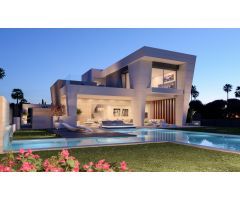 Venta de terreno con vistas al mar en la Milla de Oro,Marbella