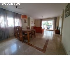 Venta de piso en El Paraíso,Estepona