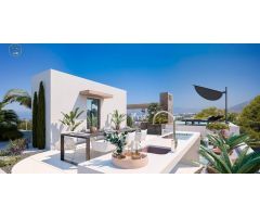 Lujoso adosado de obra nueva junto a Marbella