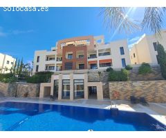 Planta baja con vistas al mar en exclusivo resort de lujo de Marbella