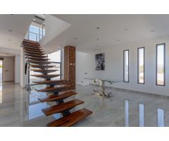 Ponemos a la Venta esta Espectacular casa en la Urbanización los Cortijos ( Atarfe )