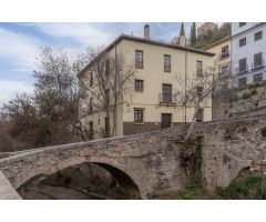 PISO EN PASEO DE LOS TRISTES- GRANADA