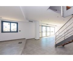 Villa de lujo con 3 dormitorios, vistas al mar y orientación sur